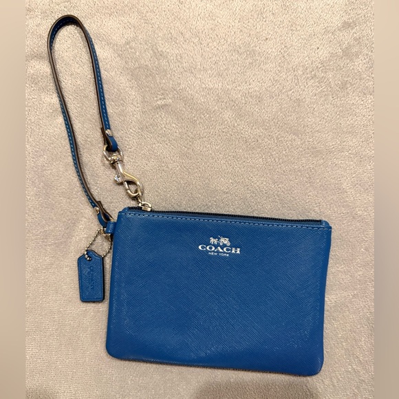 Coach Royal Blue Wristlet - Picture 1 of 2